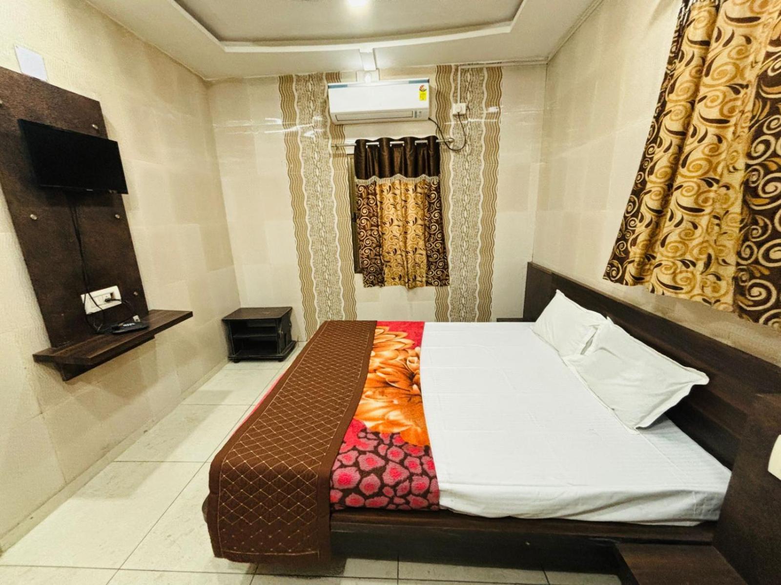 Hotel Shree Nath - 200 Meters From Dwarkadhish Temple Dış mekan fotoğraf